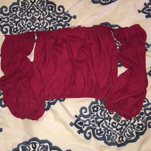 Lush off the shoulder